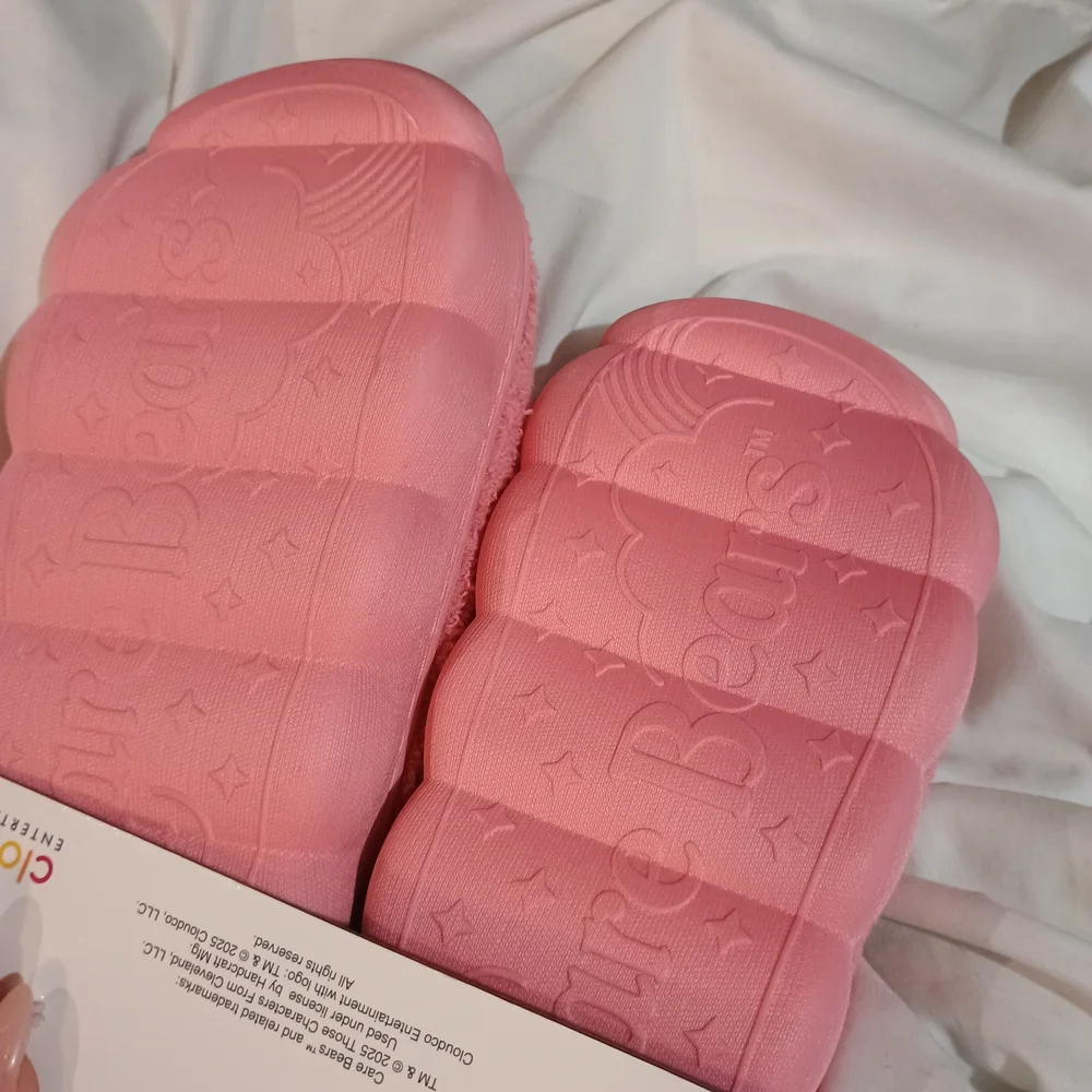 Girls Care Bears Fuzzy Pink Comfy Indoor/ Outdoor Slippers Size 13/1
